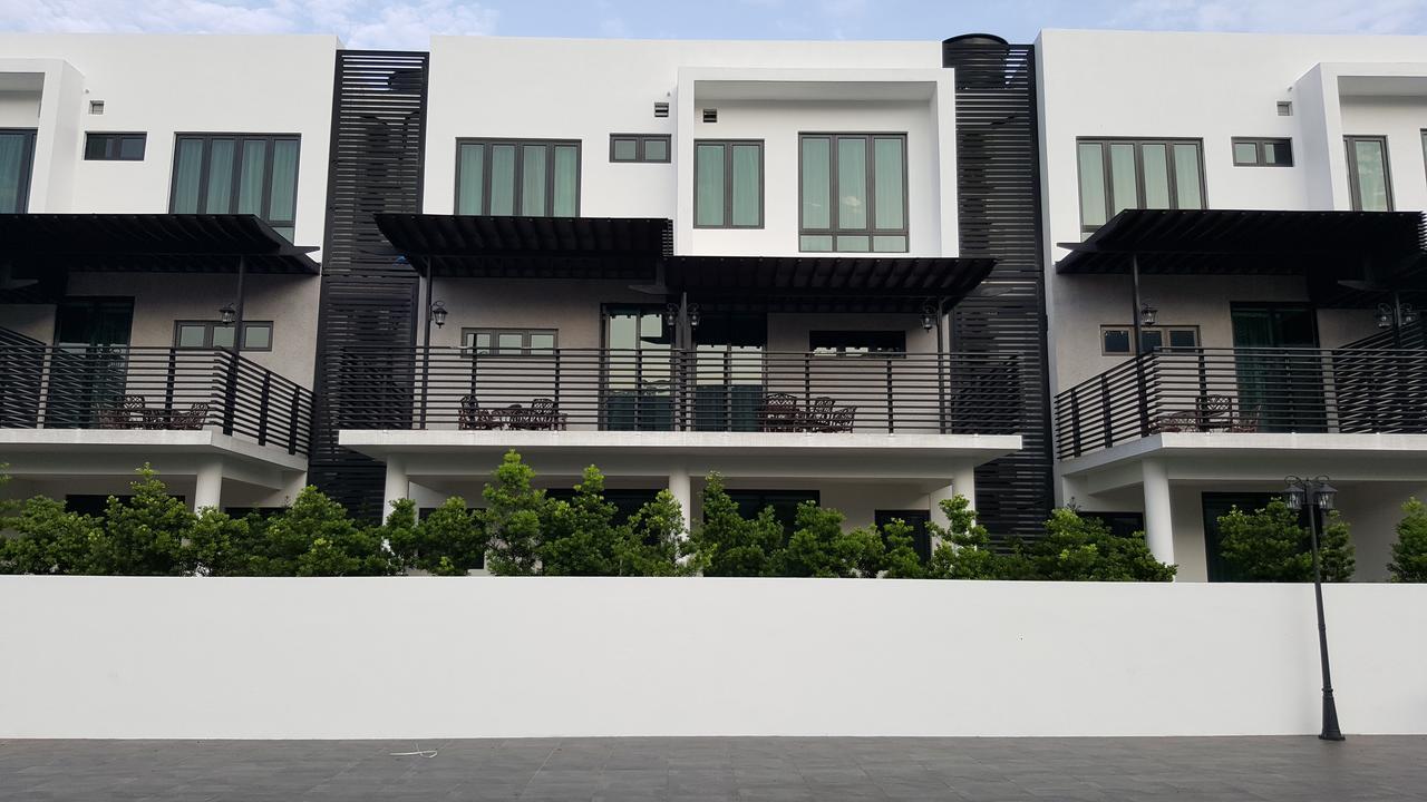 Hermitage Boutique House *